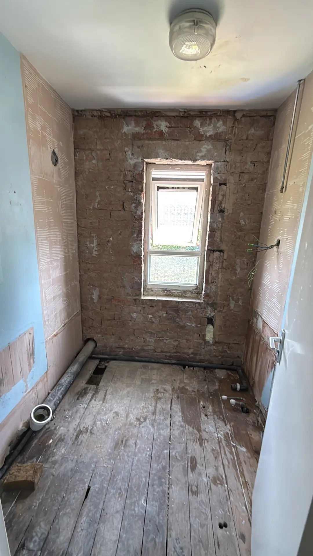 Room stripped back ready for refurbishment